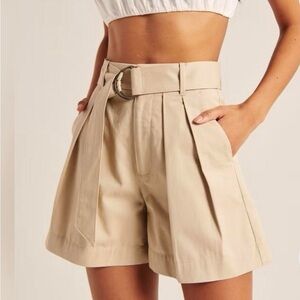 Abercrombie and Fitch XXS Beige Shorts